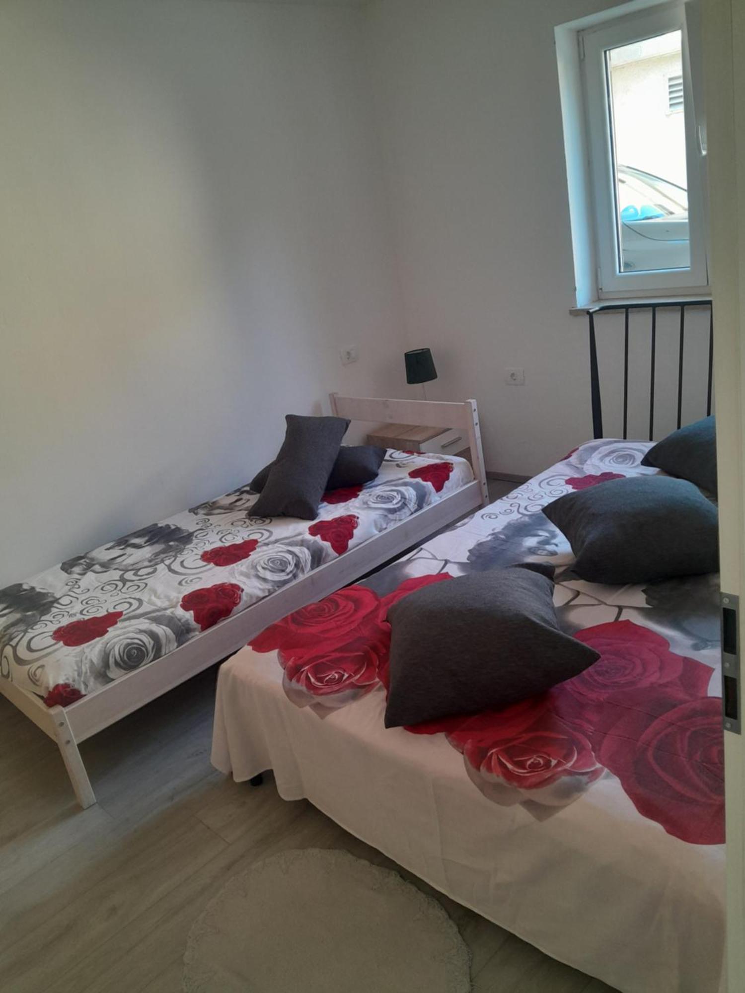 Apartmaji Strunjan Bagian luar foto